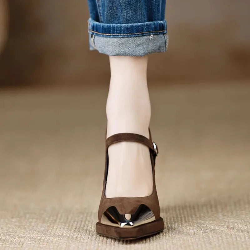 Mora | Elegant Pumps